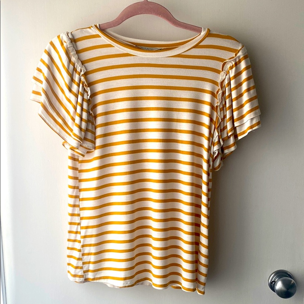 Green Envelope White and Gold Boxy Short Sleeve Tee